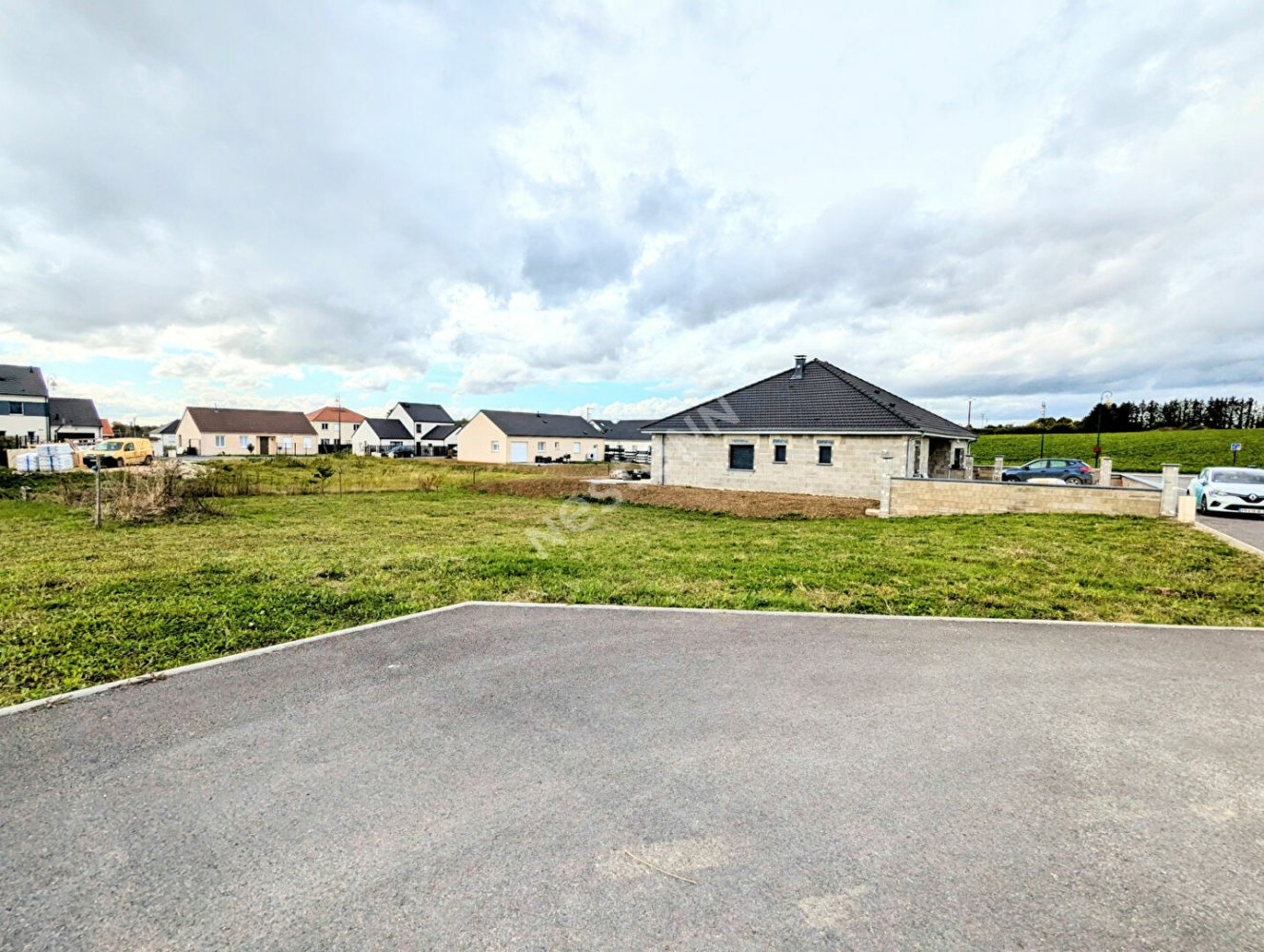  Land in Asfeld, France No. 152173