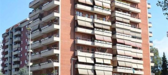 2 rooms Commercial property in Pomezia, Italy No. 161398 8