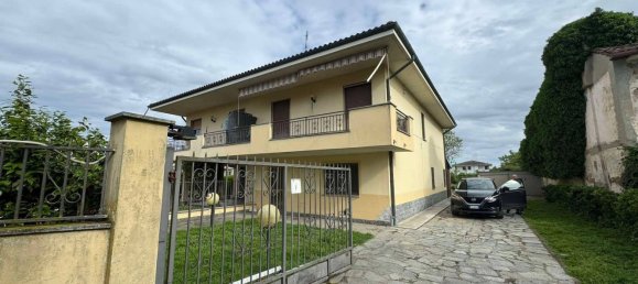 5 bedrooms Villa in Suardi, Italy No. 360873 29