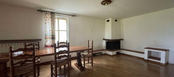 5 bedrooms Villa in Suardi, Italy No. 360873 7