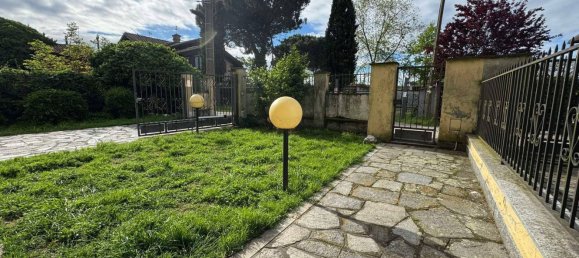 5 bedrooms Villa in Suardi, Italy No. 360873 10