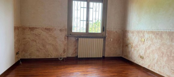 5 bedrooms Villa in Suardi, Italy No. 360873 8