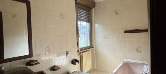 5 bedrooms Villa in Suardi, Italy No. 360873 34