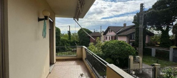 5 bedrooms Villa in Suardi, Italy No. 360873 20