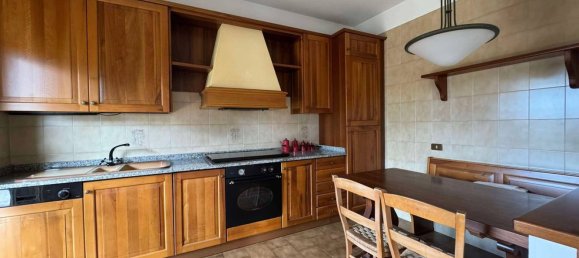 5 bedrooms Villa in Suardi, Italy No. 360873 13