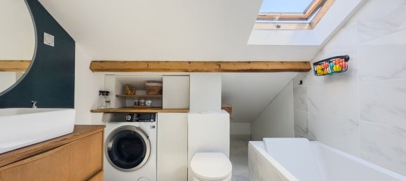 2 bedrooms Duplex in Courbevoie, France No. 165793 8