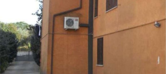 4 rooms Apartment in Lariano, Italy No. 196533 10