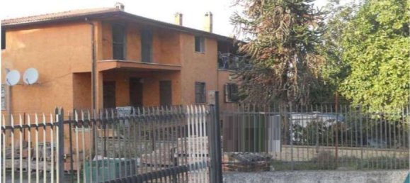 4 rooms Apartment in Lariano, Italy No. 196533 5