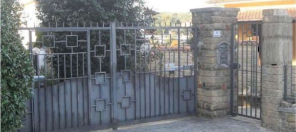 4 rooms Apartment in Lariano, Italy No. 196533 13