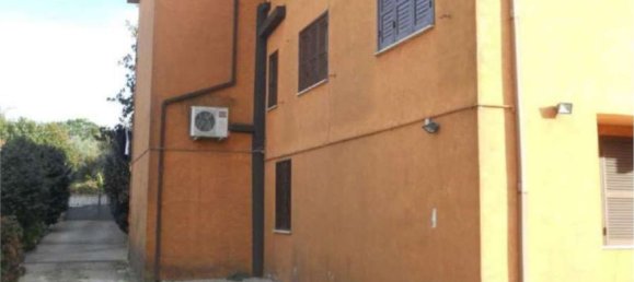 4 rooms Apartment in Lariano, Italy No. 196533 9