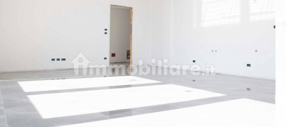 1 bedroom Apartment in Turin, Italy No. 148641 6