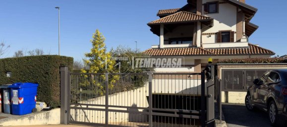 5 Schlafzimmer Wohnung in Bruino, Italy, Nr. 15363 8