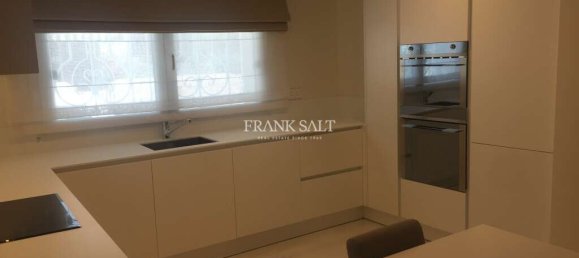 Мезонет с 1 спальней в Сент-Джулианс, Мальта № 8954 2