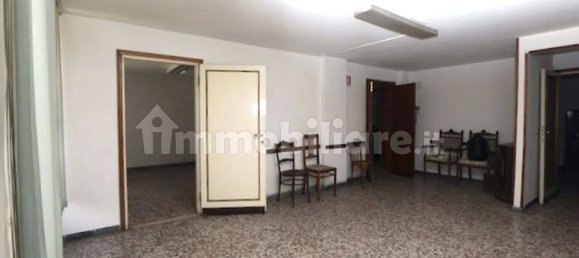3 bedrooms Apartment in Florence, Italy No. 101513 2