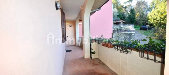 3 bedrooms House in Reggello, Italy No. 271464 2