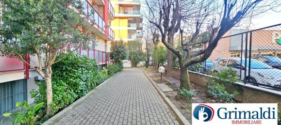 2 rooms Apartment in Milan, Italy No. 247507 16