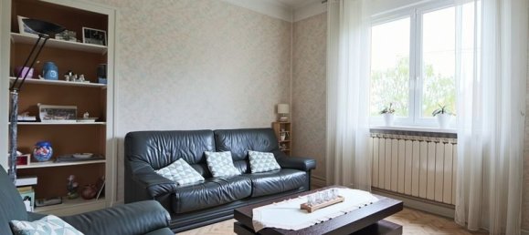 Дом с 6 комнатами в Сереманж-Эрзанж, Франция № 300089 4