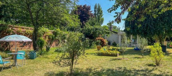 3 bedrooms House in Houdan, France No. 285769 4