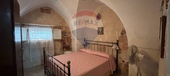 3 bedrooms Villa in Oria, Italy No. 348514 7