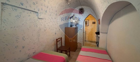 3 bedrooms Villa in Oria, Italy No. 348514 5