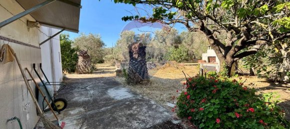 3 bedrooms Villa in Oria, Italy No. 348514 17