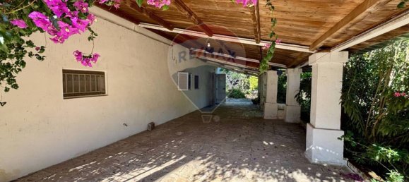 3 bedrooms Villa in Oria, Italy No. 348514 2