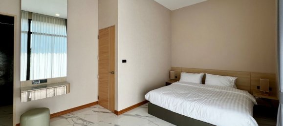 4 bedrooms Villa in Pattaya, Thailand No. 12183 9