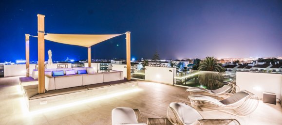 11 bedrooms Villa in Nueva Andalucia, Spain No. 3005 3