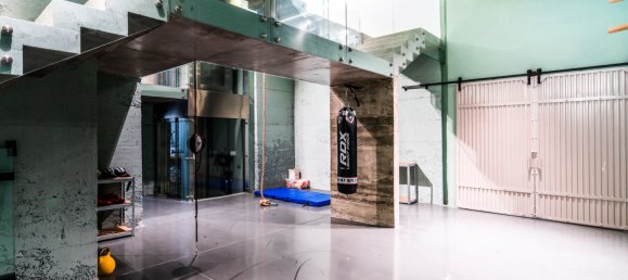 11 bedrooms Villa in Nueva Andalucia, Spain No. 3005 10