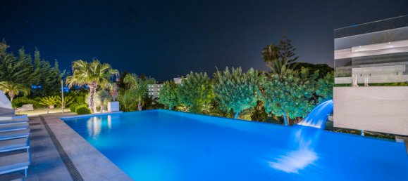 11 bedrooms Villa in Nueva Andalucia, Spain No. 3005 20