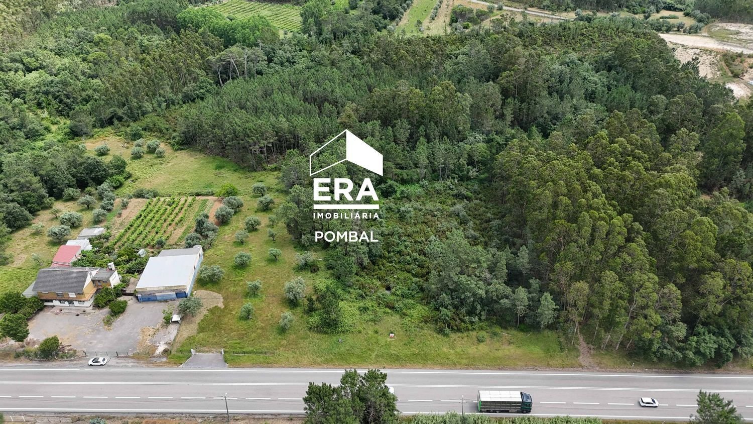  Land in Redinha, Portugal No. 239337