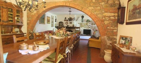 3 bedrooms House in Terricciola, Italy No. 215347 9
