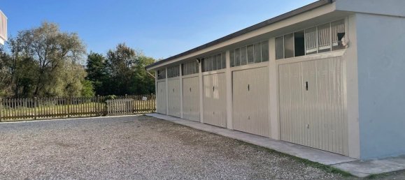 4 rooms Apartment in Castagnole delle Lanze, Italy No. 105273 14