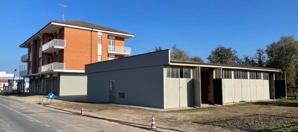 4 rooms Apartment in Castagnole delle Lanze, Italy No. 105273 12