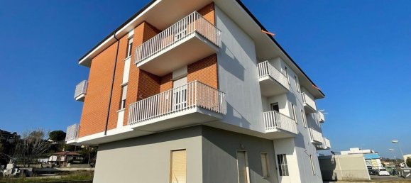 4 rooms Apartment in Castagnole delle Lanze, Italy No. 105273 16
