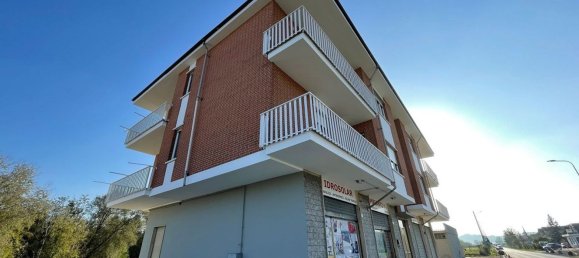 4 rooms Apartment in Castagnole delle Lanze, Italy No. 105273 10