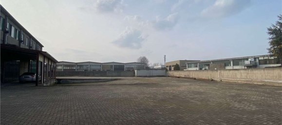 1200m² Warehouse in San Pietro Mosezzo, Italy No. 85621 2