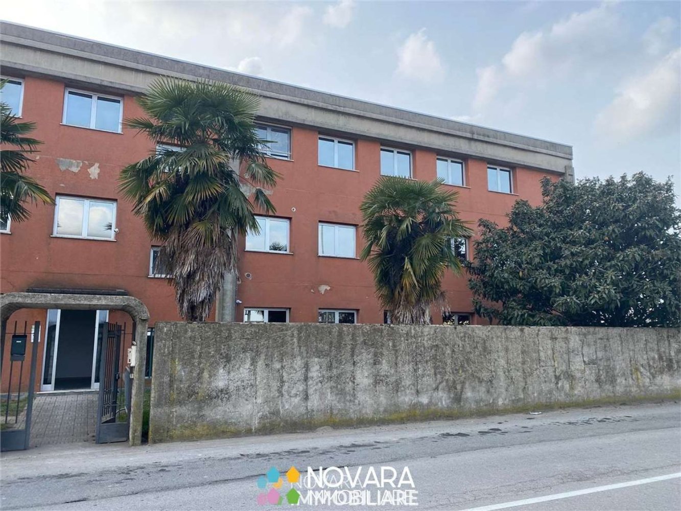 1200m² Warehouse in San Pietro Mosezzo, Italy No. 85621