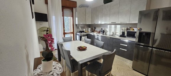 4 chambres Appartement à Rimini, Italy No. 348482 3