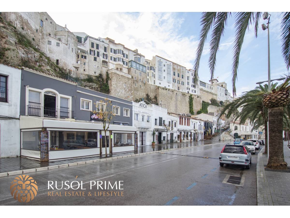 90m² Bar in Mahon, Spain No. 5258