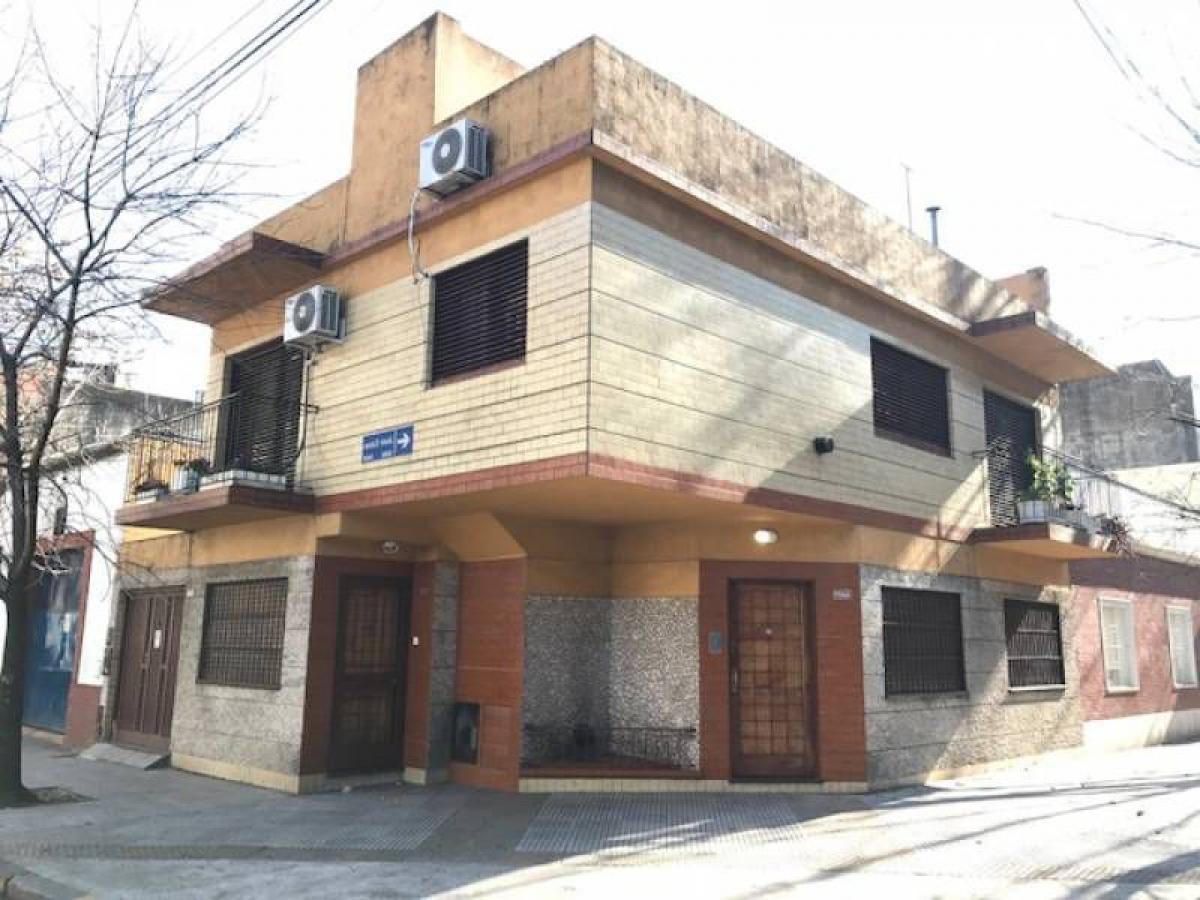 2 bedrooms House in Buenos Aires, Argentina No. 89181