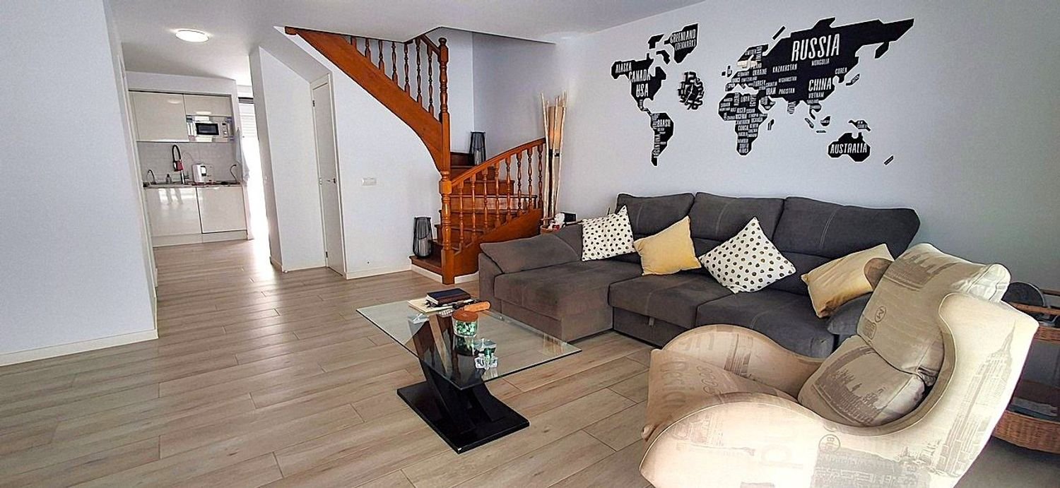 Adosado de 3 dormitorios en Arona, Spain No. 197269