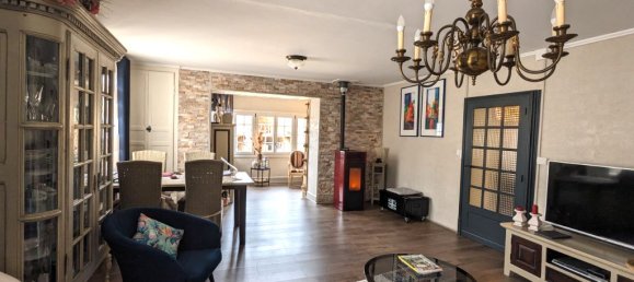 2 bedrooms House in Ainay-le-Chateau, France No. 268197 4