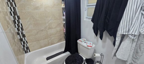 3 bedrooms Villa for sale in Miami, Miami-Dade, Florida, USA № 614846 9