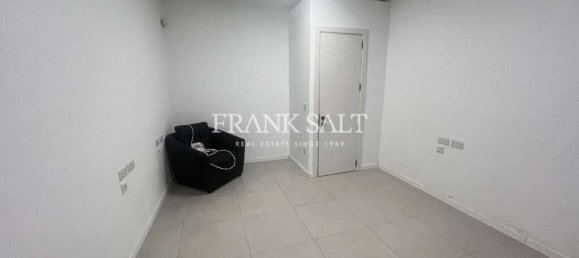 Büro in Zabbar, Malta, Nr. 12783 6