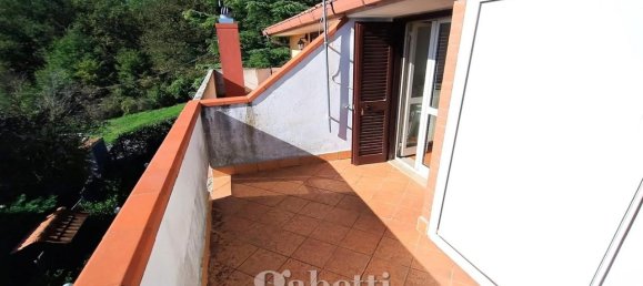 Квартира с 2 комнатами в Винкьятуро, Италия № 158644 12