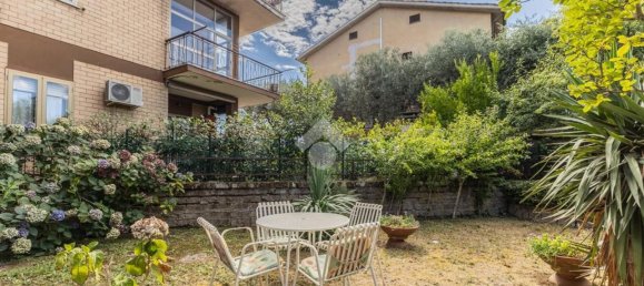 4 rooms Apartment in Ronciglione, Italy No. 274938 2