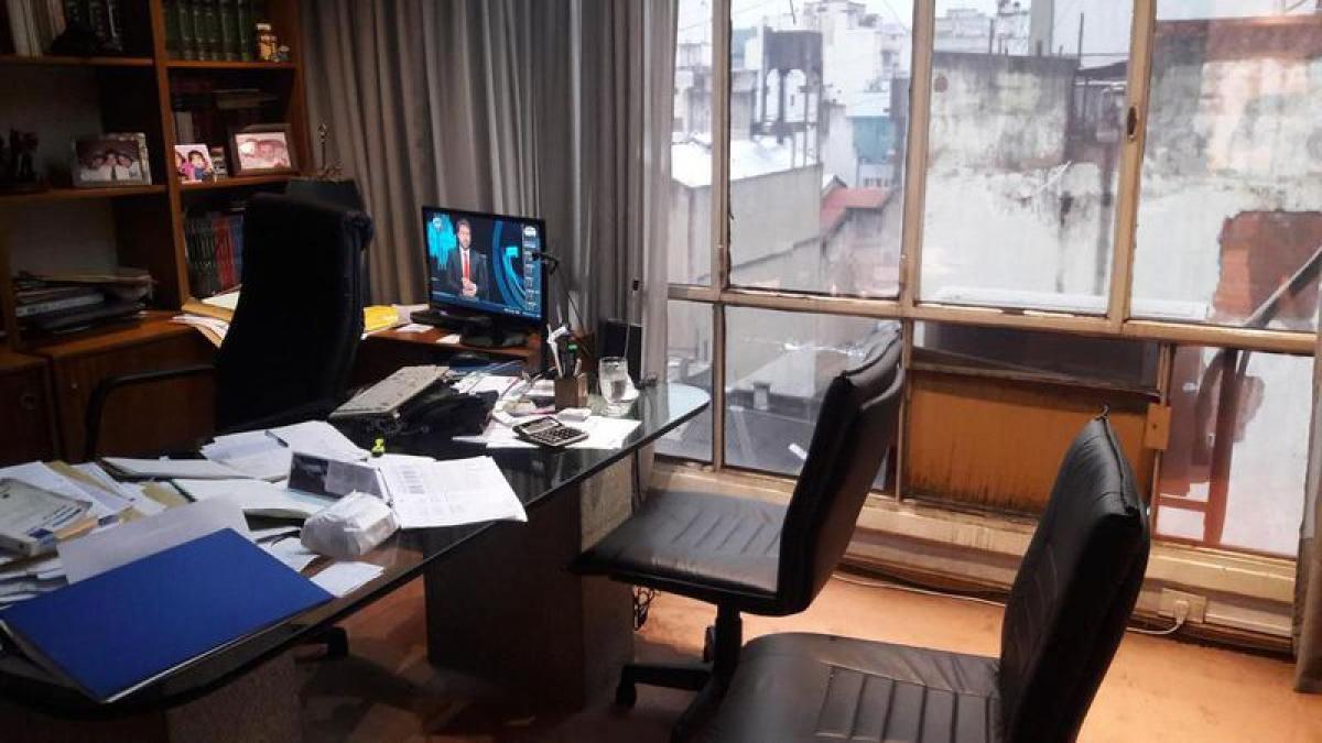 100m² Office in Buenos Aires, Argentina No. 104071