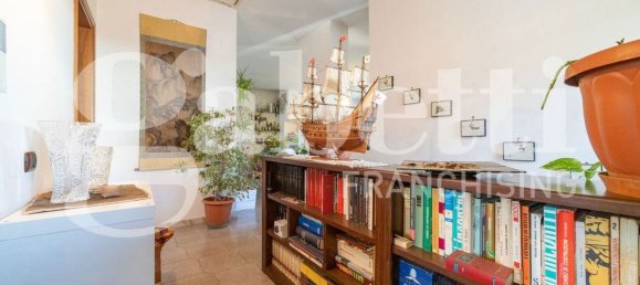 Вилла с 5 спальнями в Веллетри, Италия № 318810 22