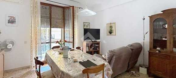 3 bedrooms Apartment in Cascina, Italy No. 271324 2